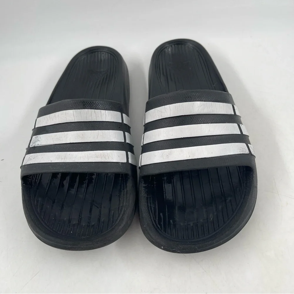 Adidas Kids Adilette -Size 6Y- Black White Comfort Shower Vacation Slide Sandals